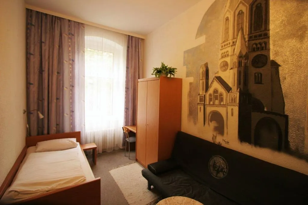 Hotel - Pension Am Schloss Bellevue Berlin 2*,  Germany